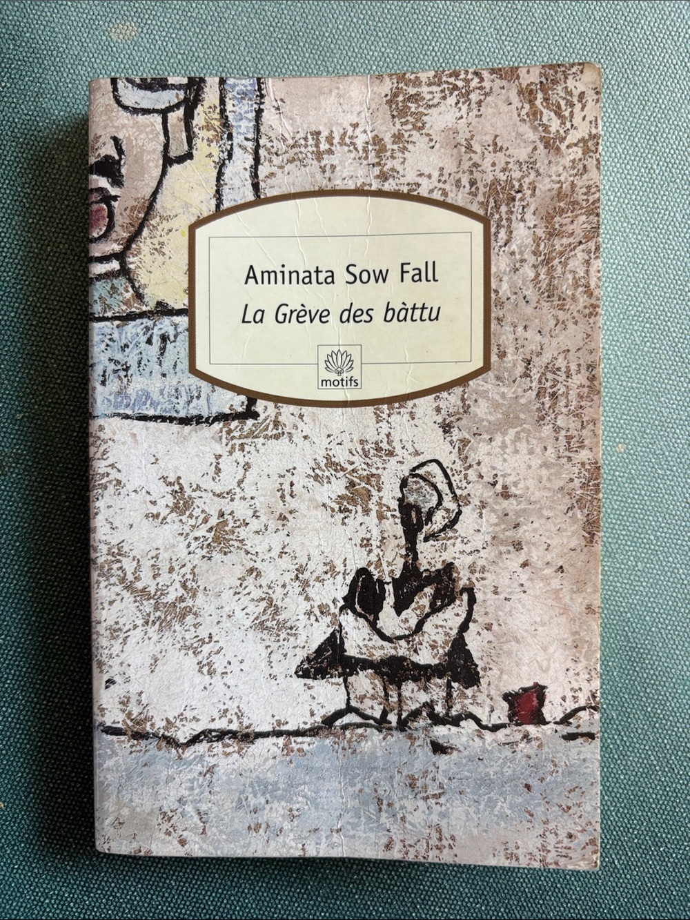 Lot of French Language Books Contes + La Grève Des Bàttu - Picture 10 of 16